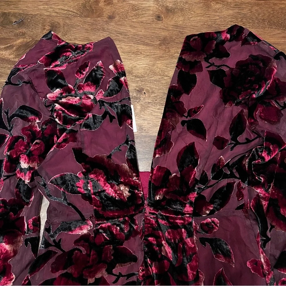 NWT Missguided Devore V Neck Tea Dress Floral Size 4 Red Ruffle Plunge - Picture 16 of 16